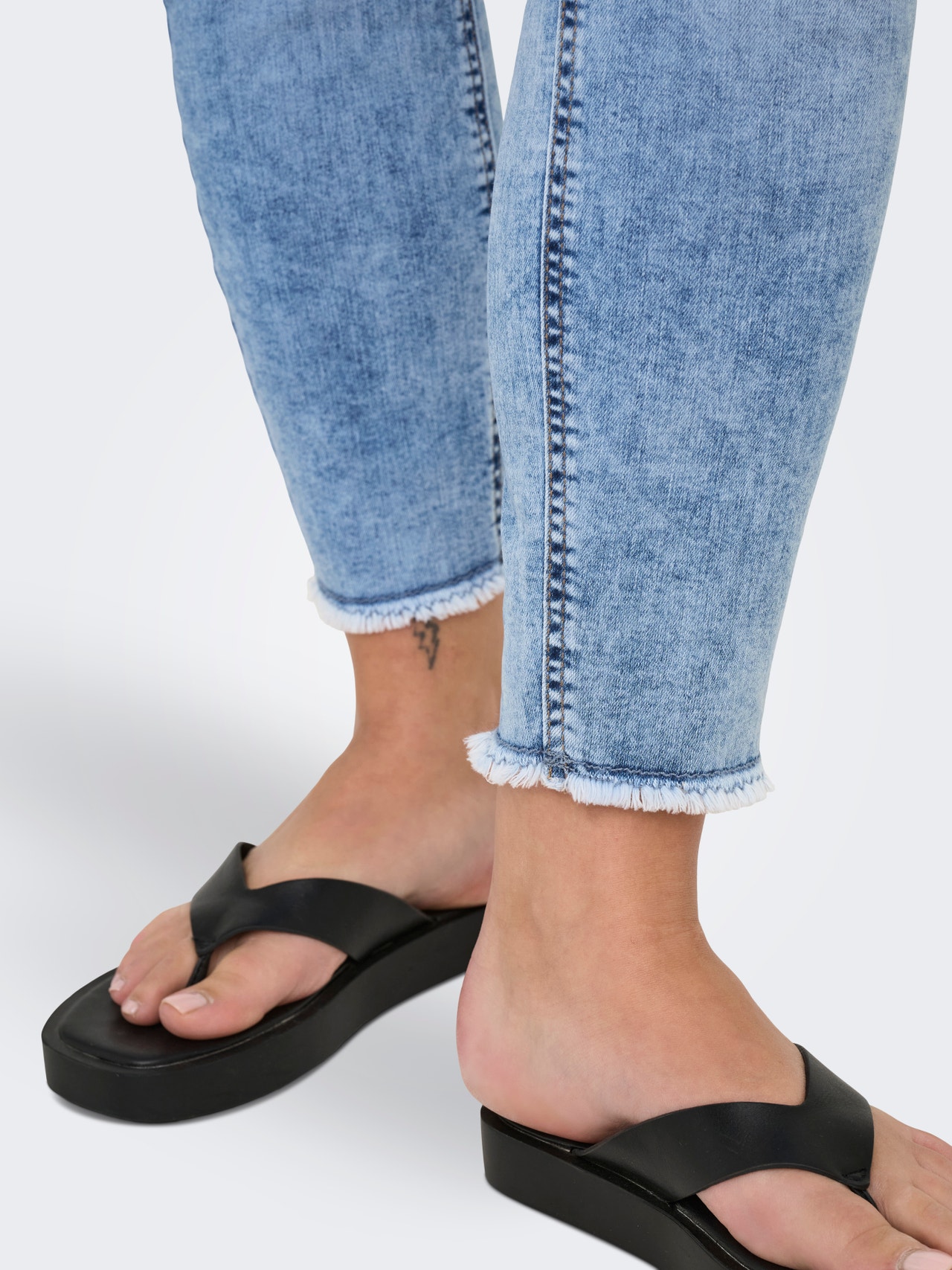 ONLY CARWilly regular waist skinny fit jeans -Light Blue Denim - 15357437