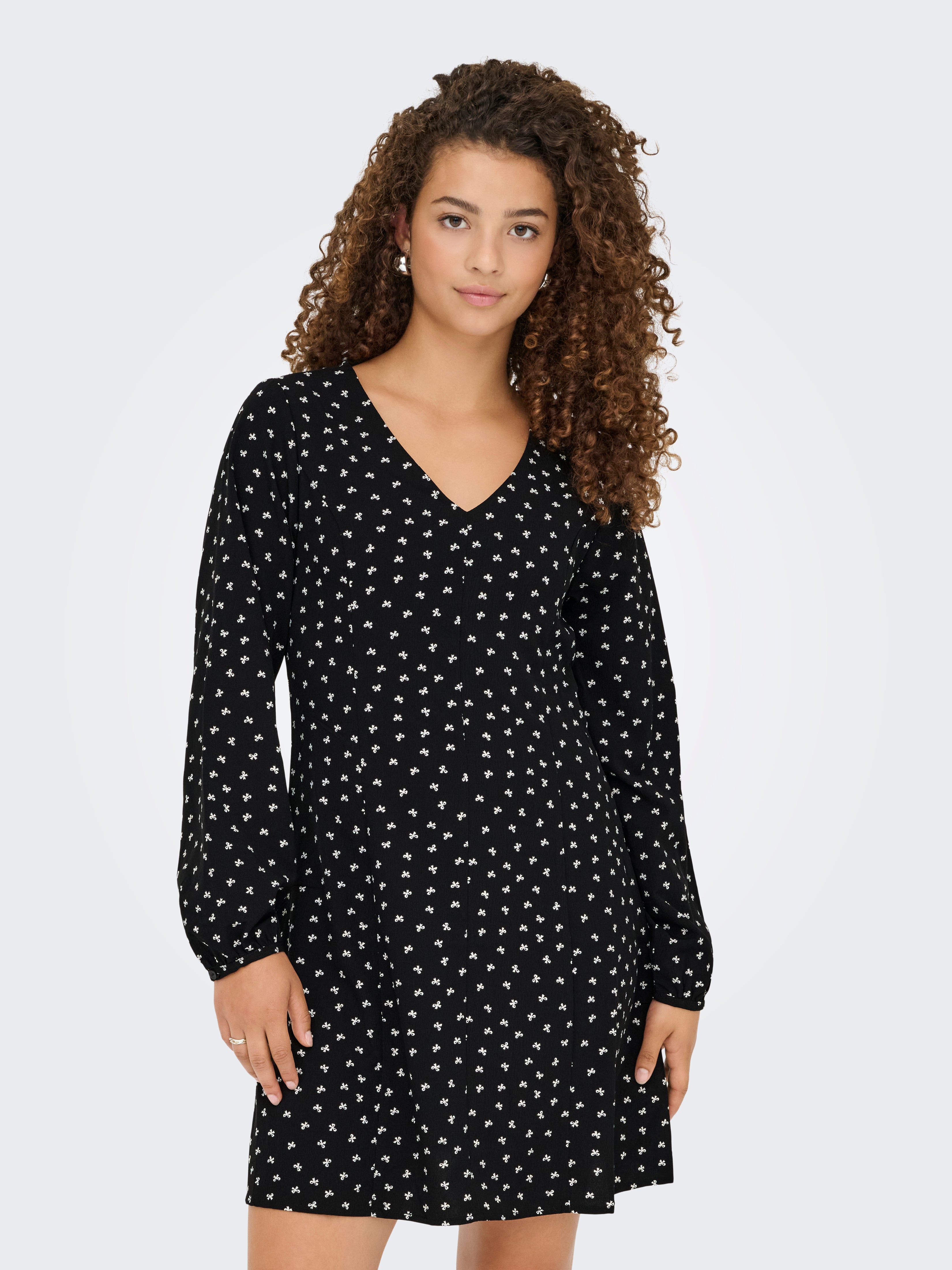 Onlnova Kurzes Kleid