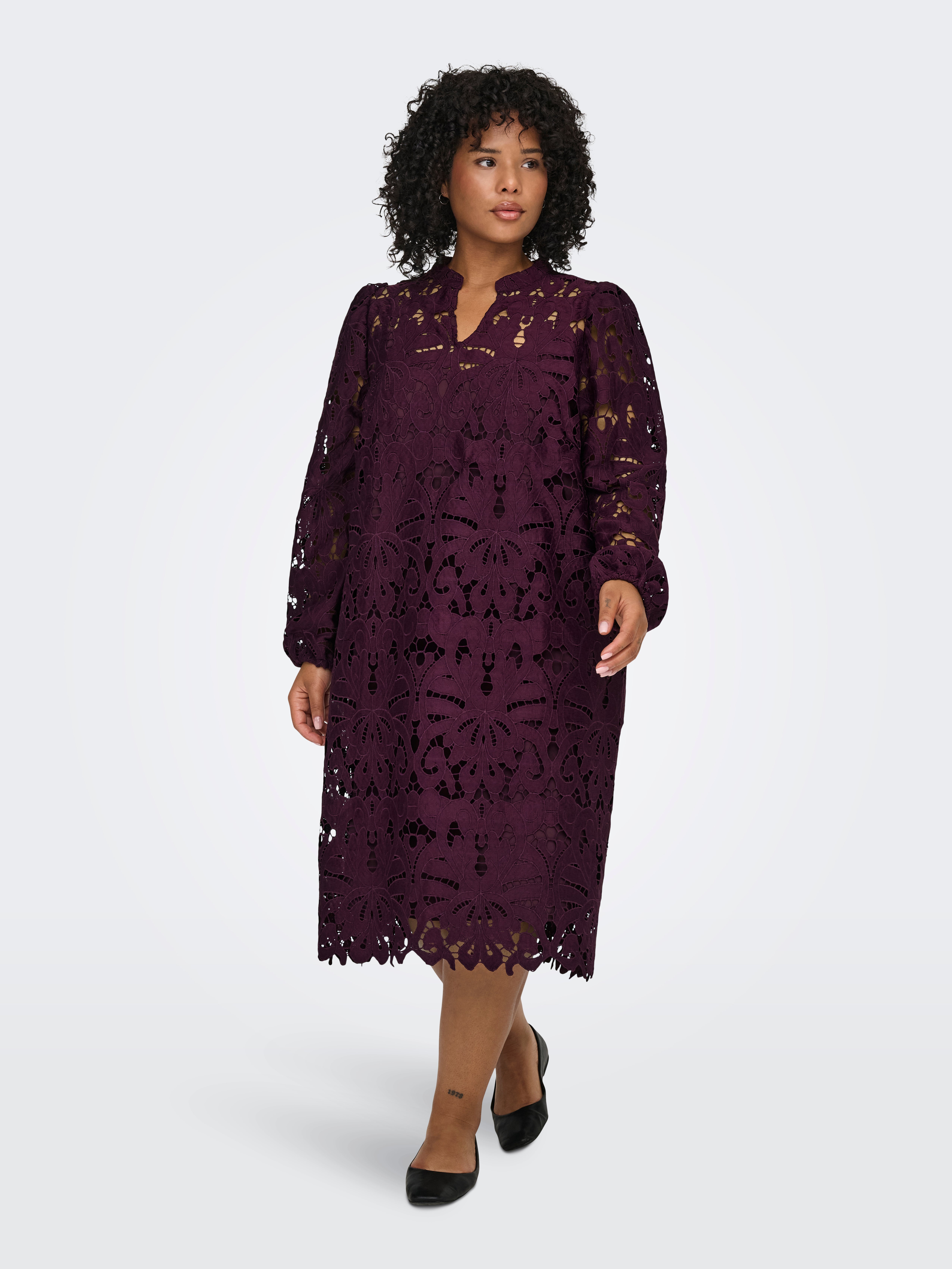 Cargelina Kurzes Kleid