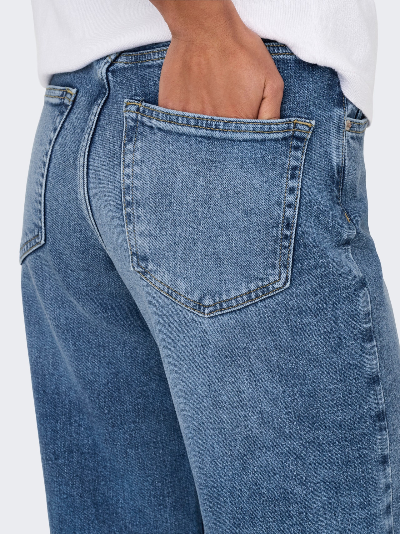 Jeans 728 A Vita Alta Con Gamba Ampia - Blu | 's® IT Jeans 728 A Vita Alta Con Gamba Ampia - Blu | 's® IT