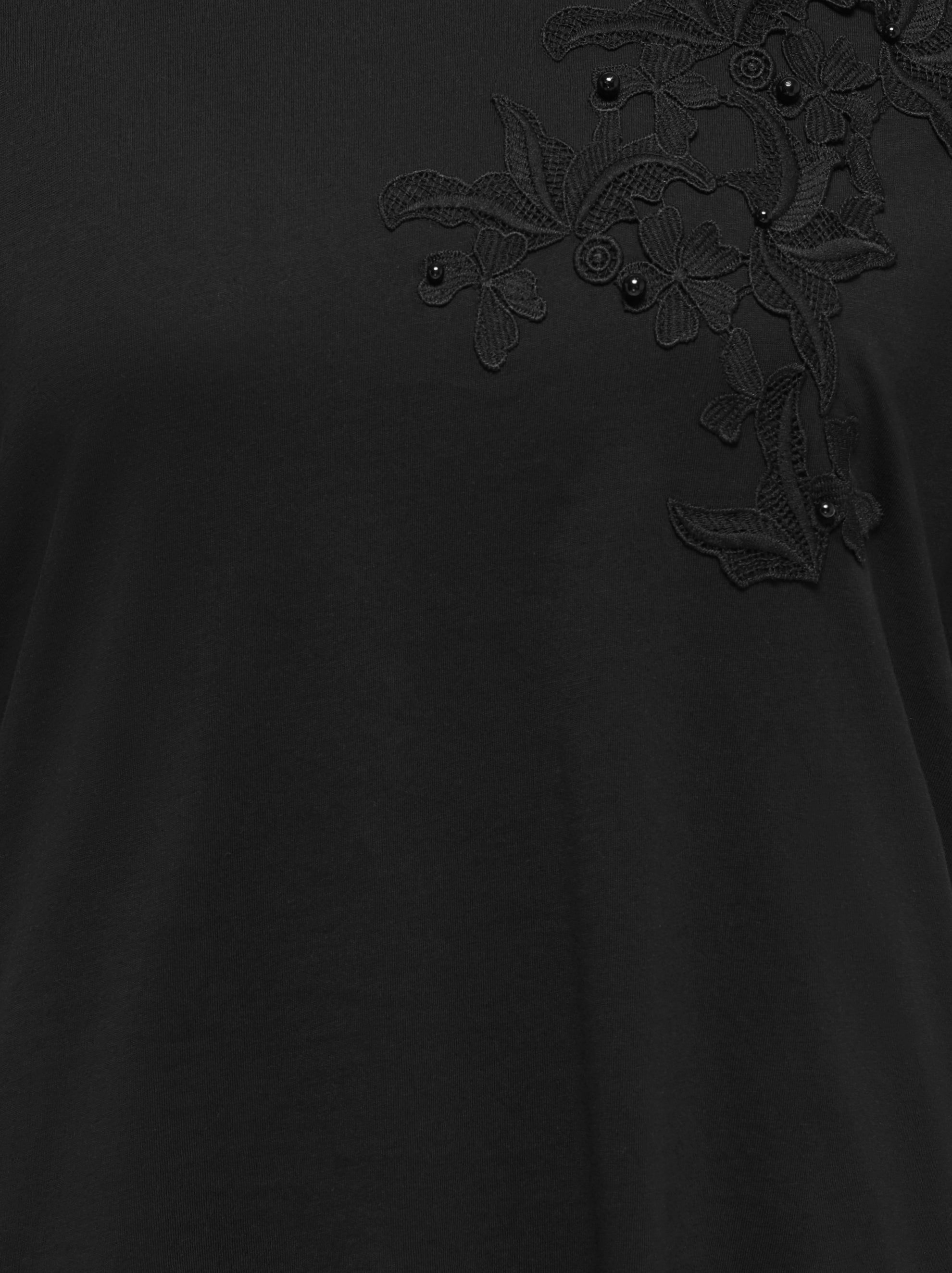 Thumbnail - Cardanielle T-shirt