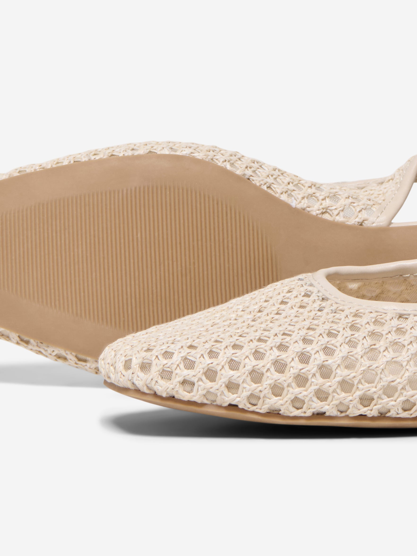 Thumbnail - Onlakira-7 Ballerina