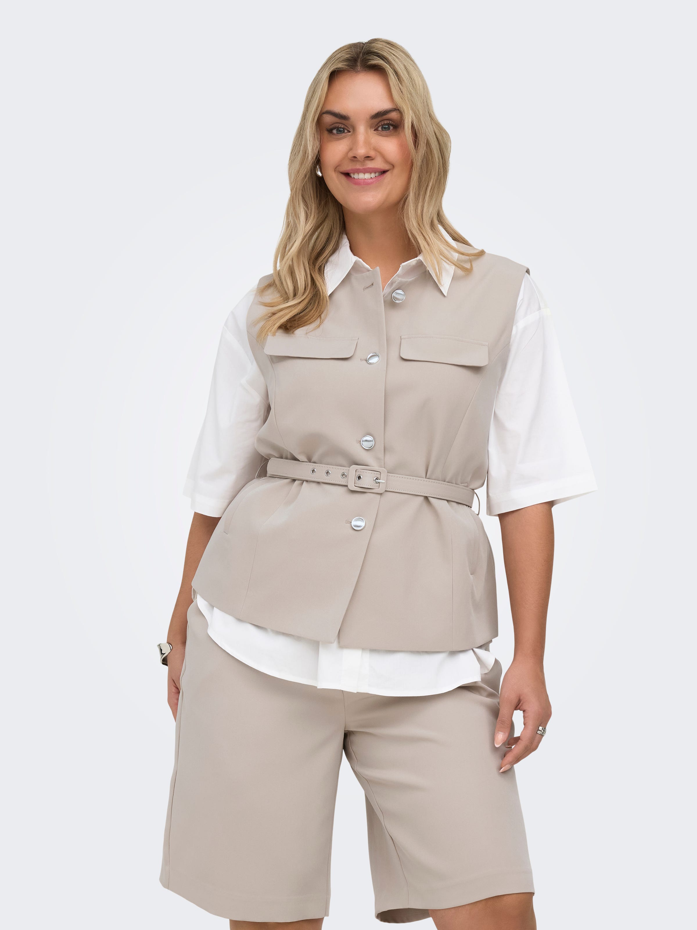 Plus Size Jassen voor Dames Uitverkoop | ONLY Carmakoma