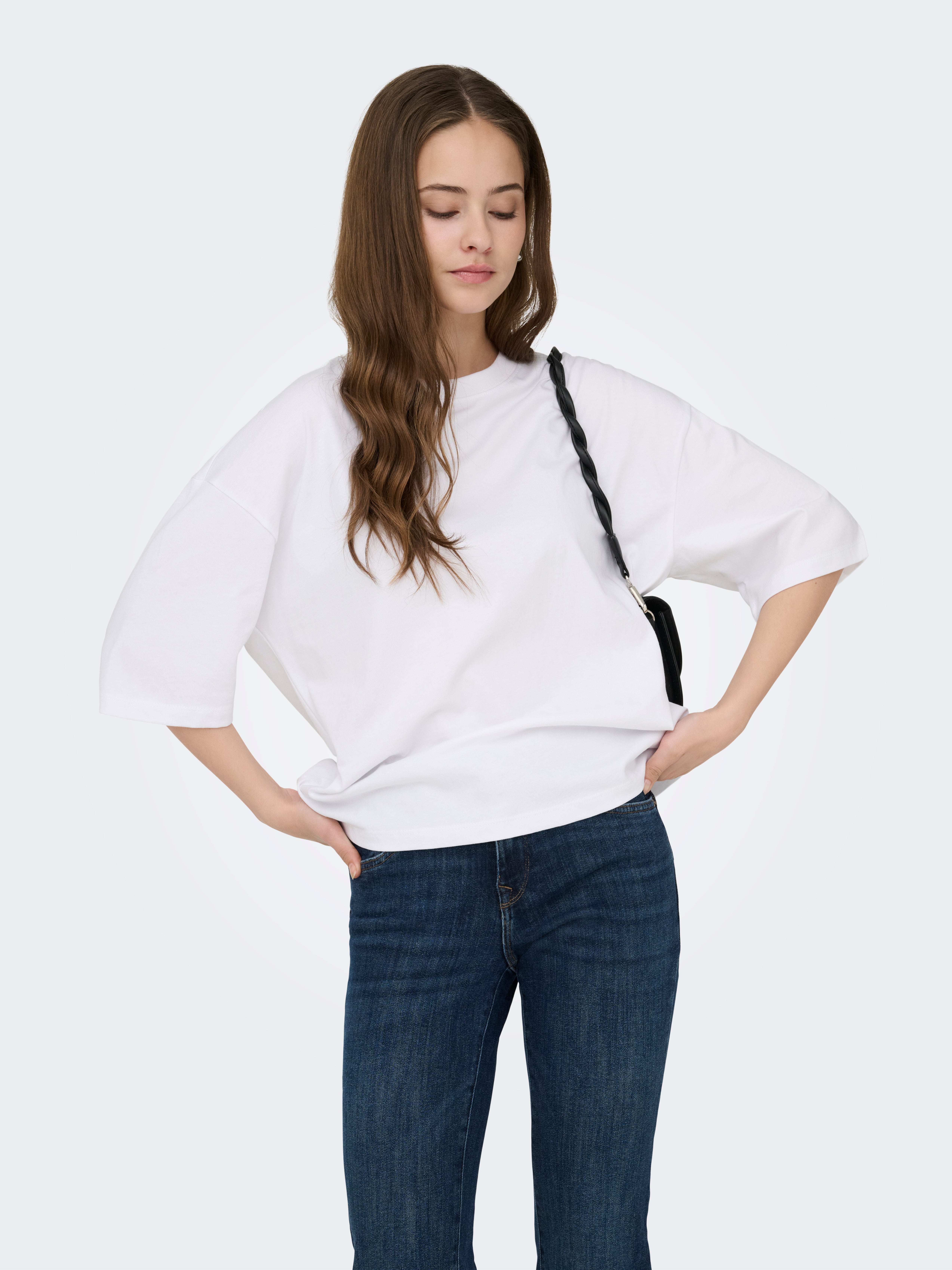 Thumbnail - Onllara T-shirt