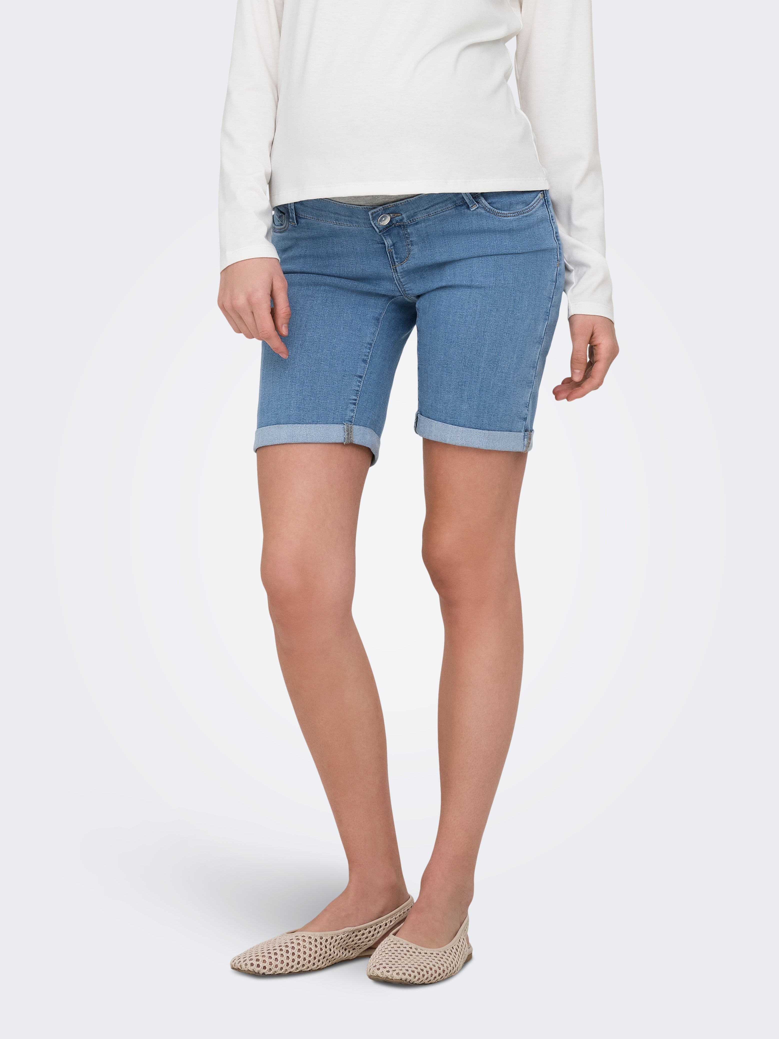 Olmrain Eng Anliegend Jeans-shorts