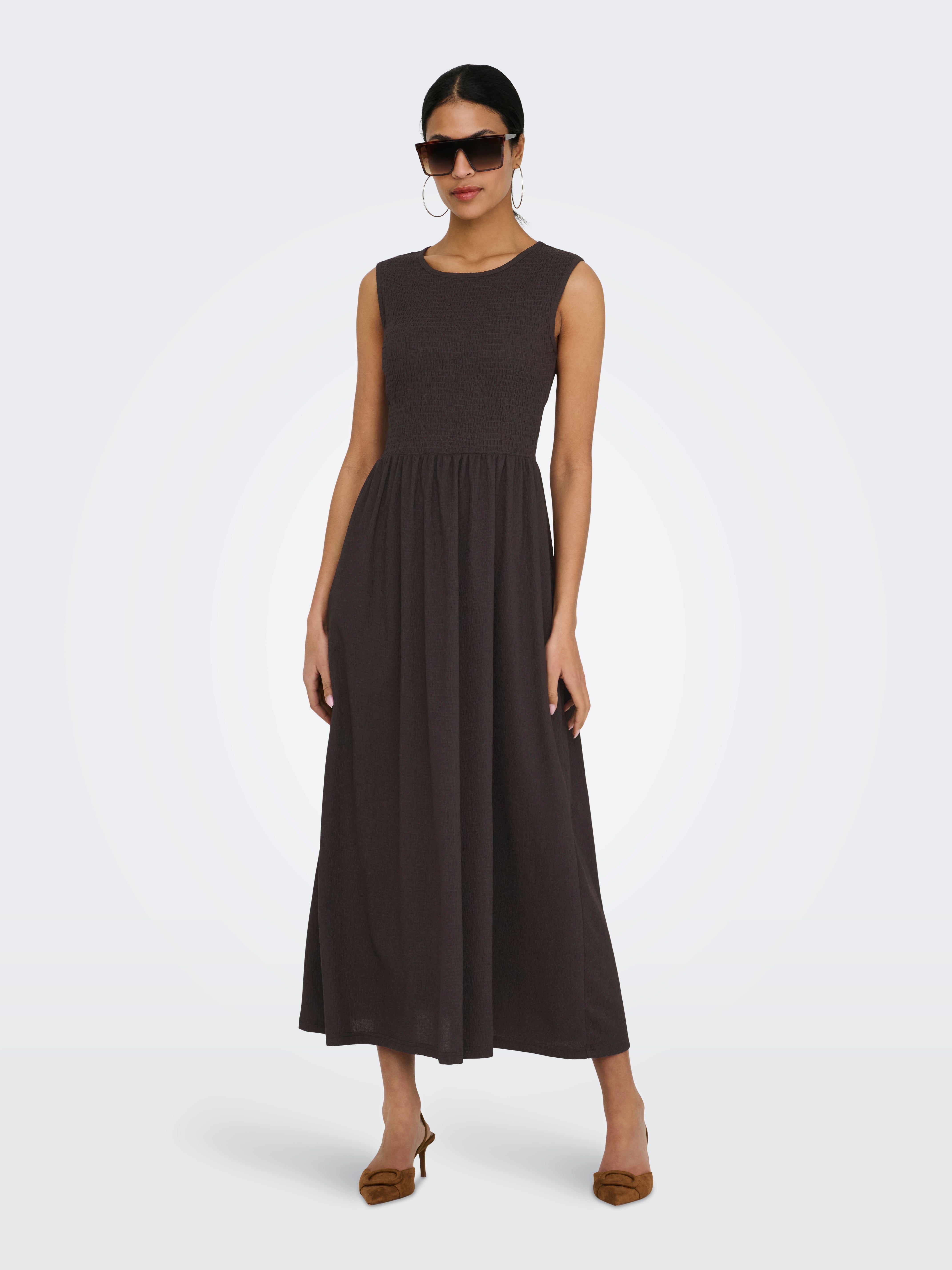 Jdyfelina Langes Kleid