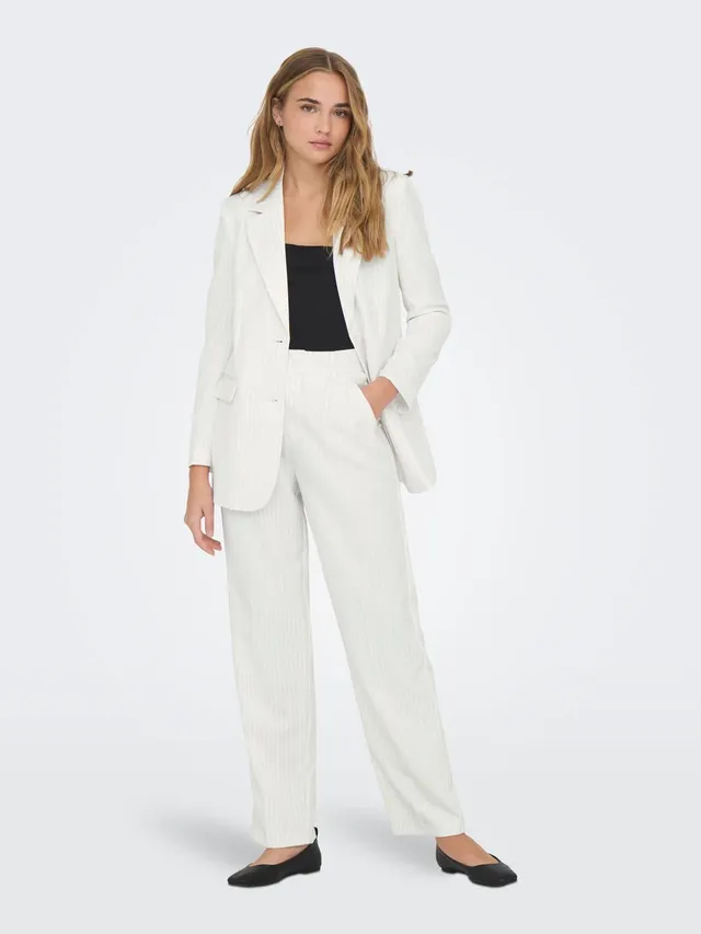 Only White and striped suit - 2003202401