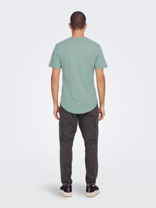 ONLY & SONS T-shirts Long Line Fit Col rond -Chinois Green - 22002973