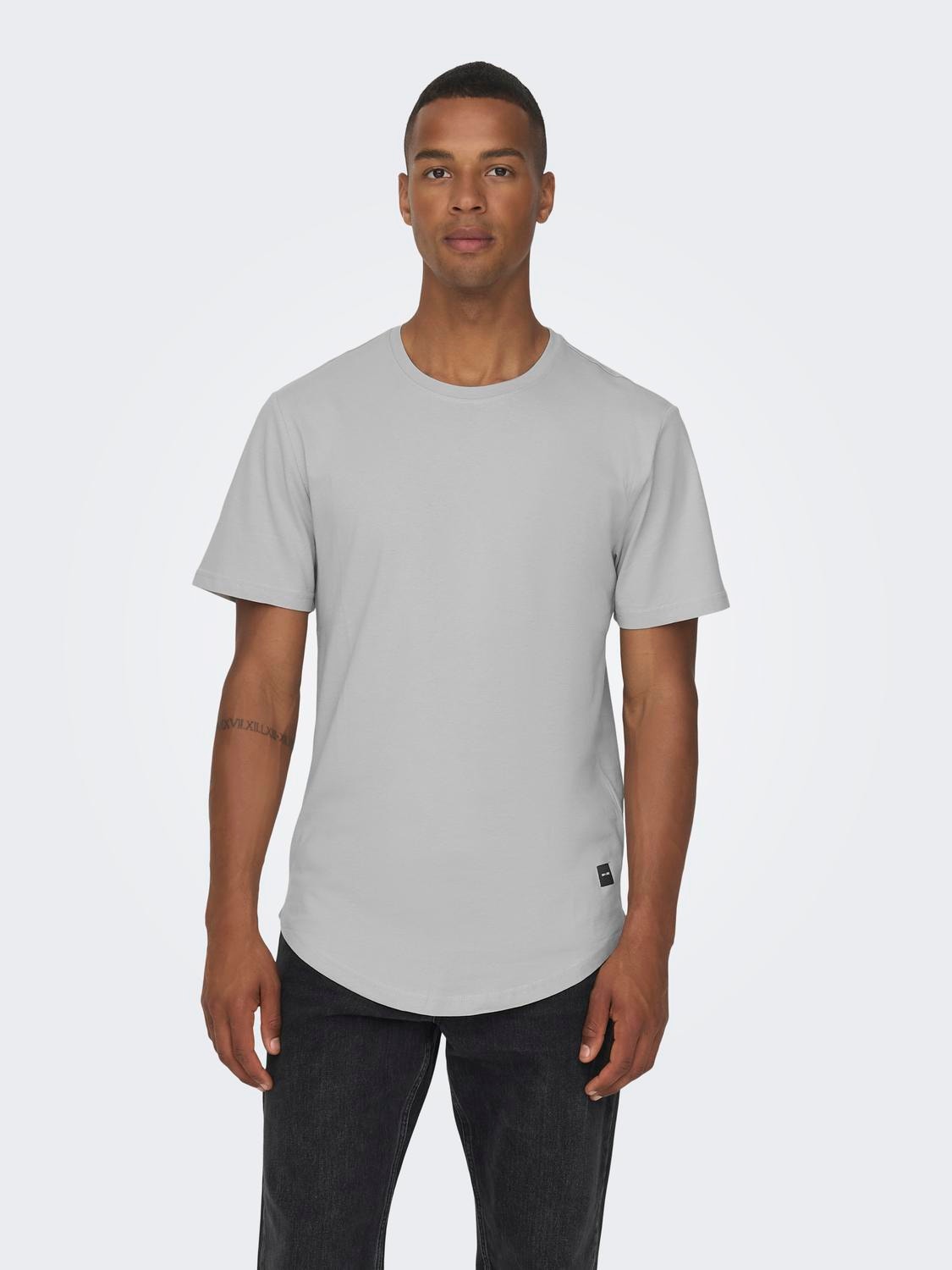 ONLY & SONS Lang geschnitten Rundhals T-Shirt -Mirage Gray - 22002973