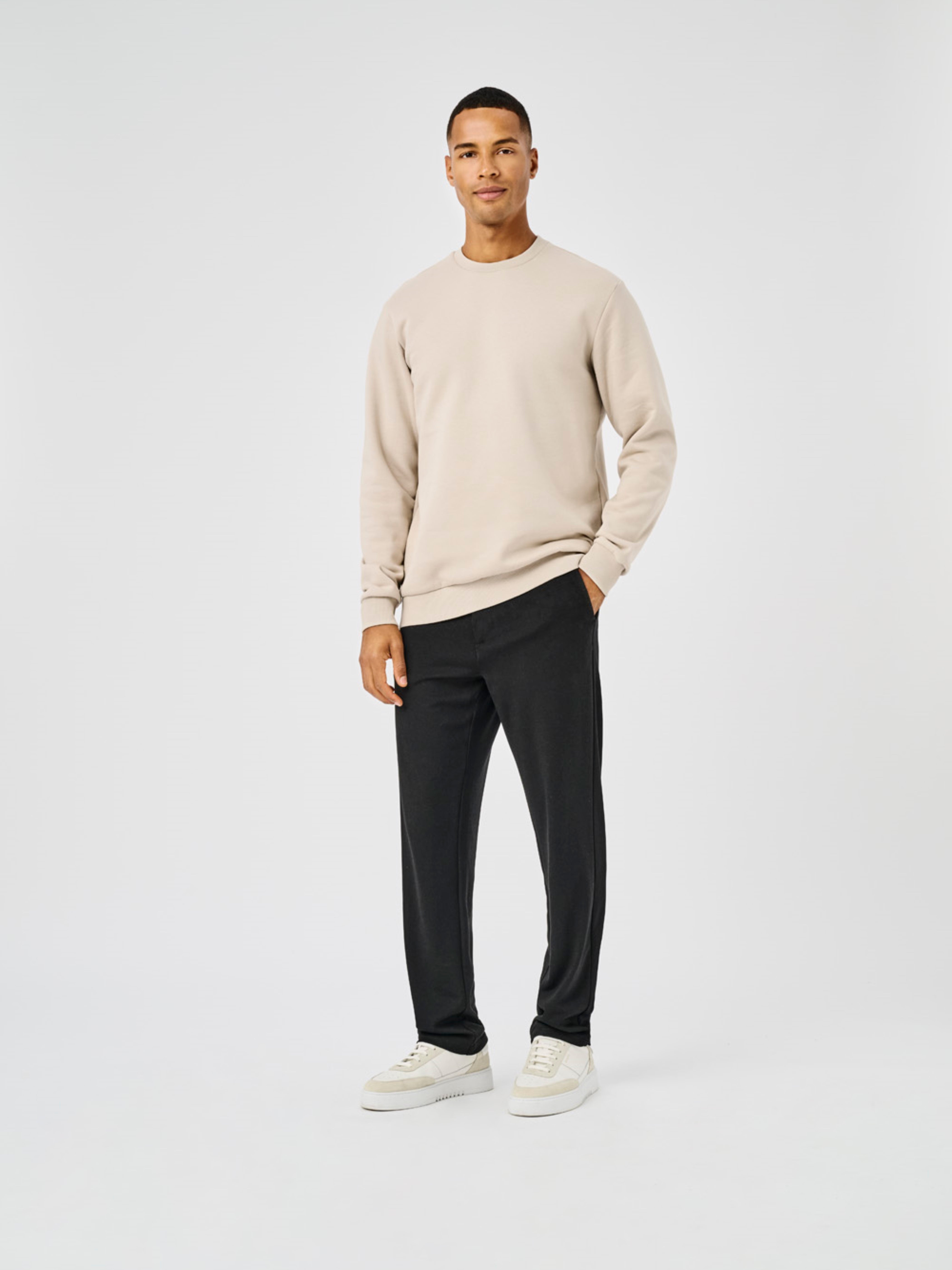 Thumbnail - Onsceres Sweatshirt