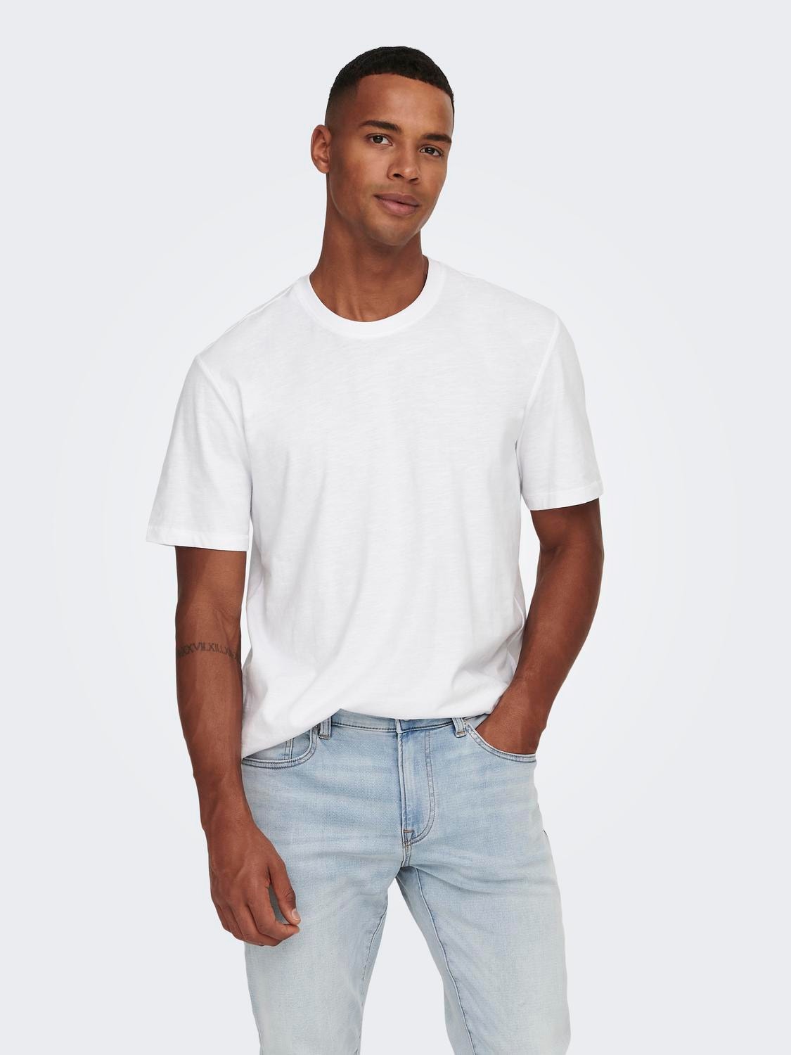 ONLY & SONS T-shirts Regular Fit Col rond -White - 22020074