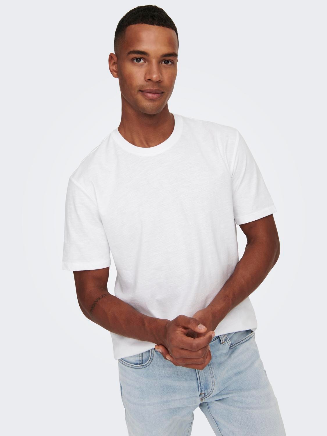 ONLY & SONS Camisetas Corte regular Cuello redondo -White - 22020074