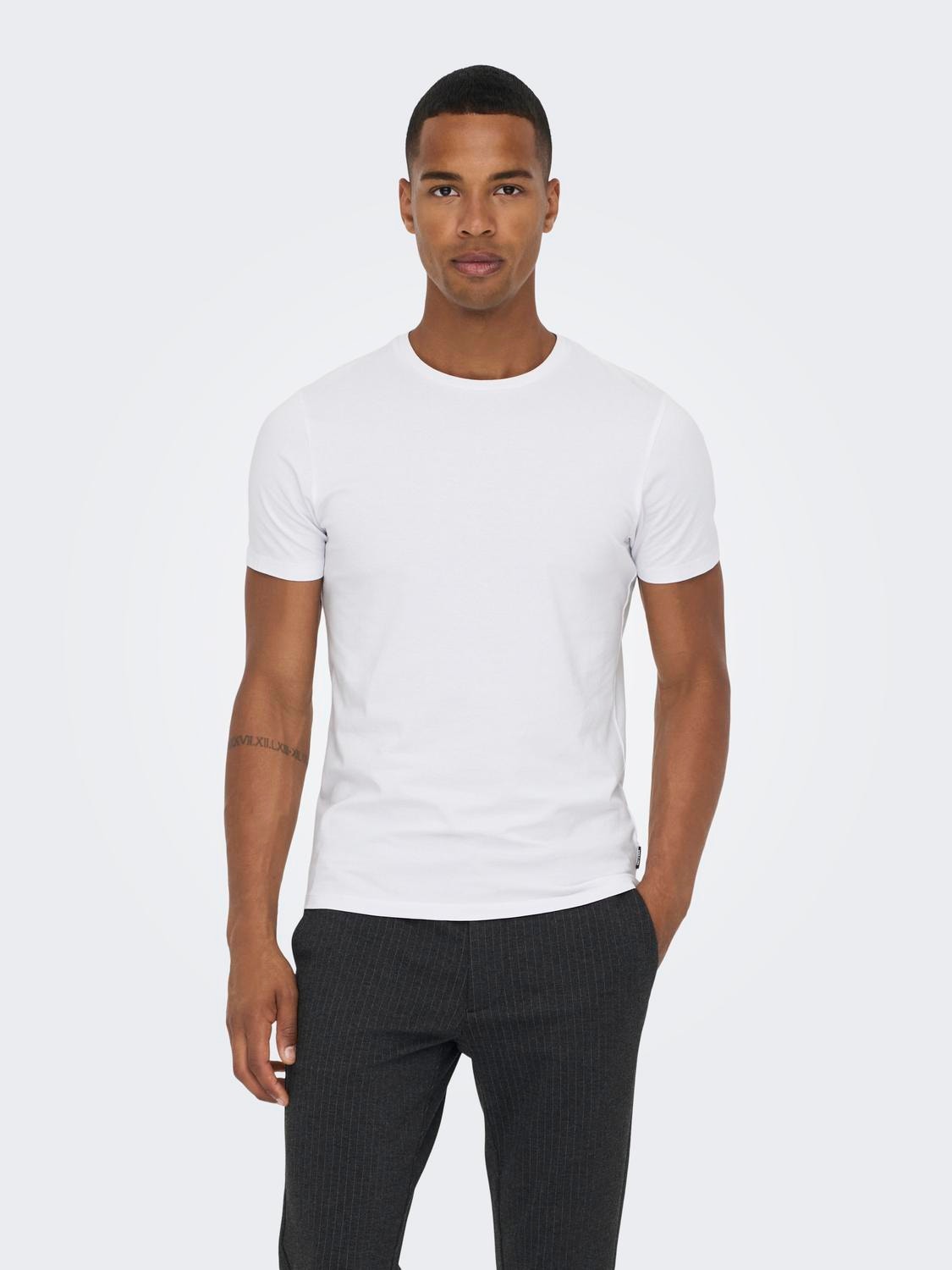 ONLY & SONS Krój slim Okrągły dekolt T-shirt -White - 22021181