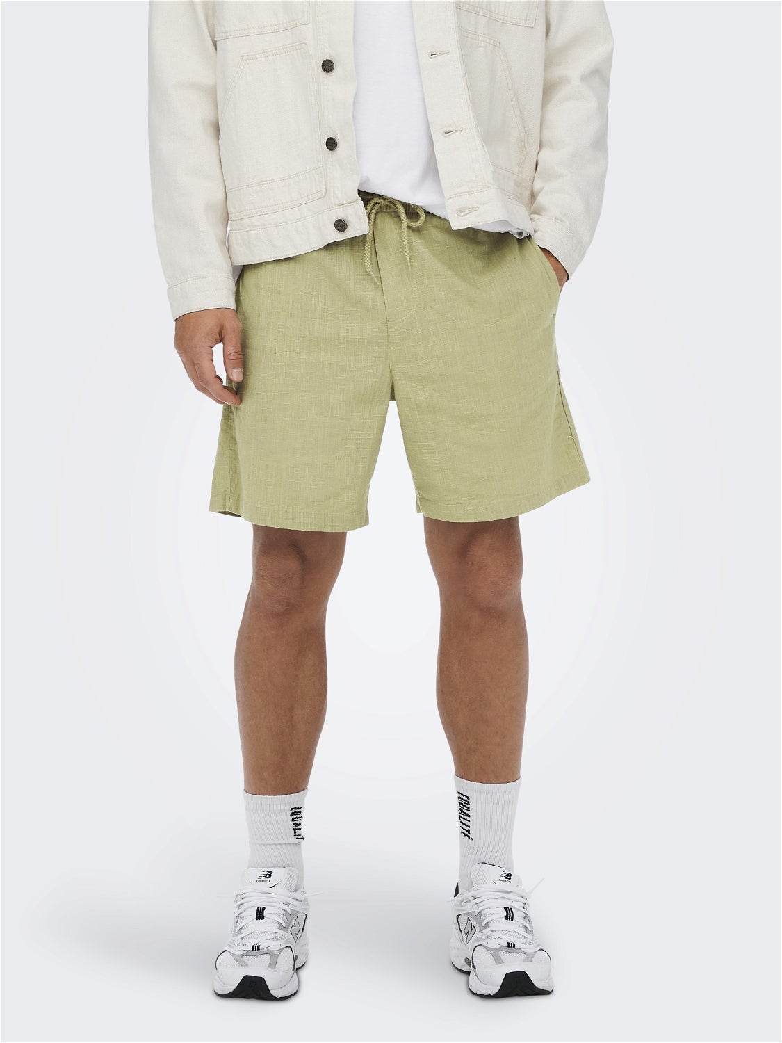 Loose best sale khaki shorts