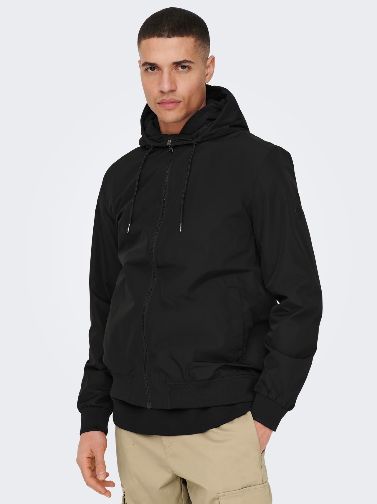 ONLY & SONS Vestes Capuche avec cordon de serrage -Black - 22024155