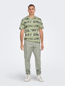 ONLY & SONS Regular Fit O-hals T-skjorte -Alfalfa - 22024773