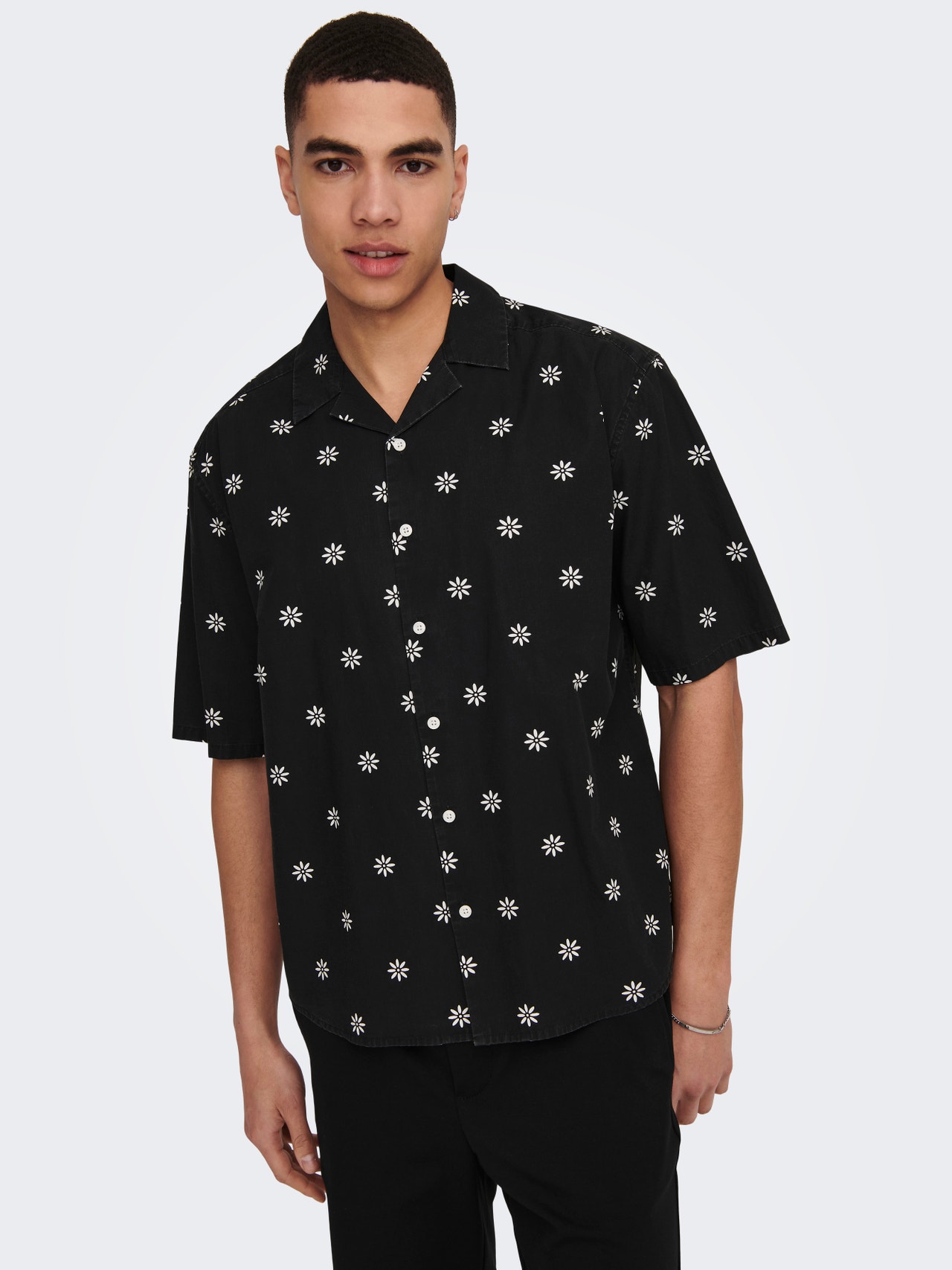 ONLY & SONS Relaxed Fit Resort collar Shirt -Black - 22024930