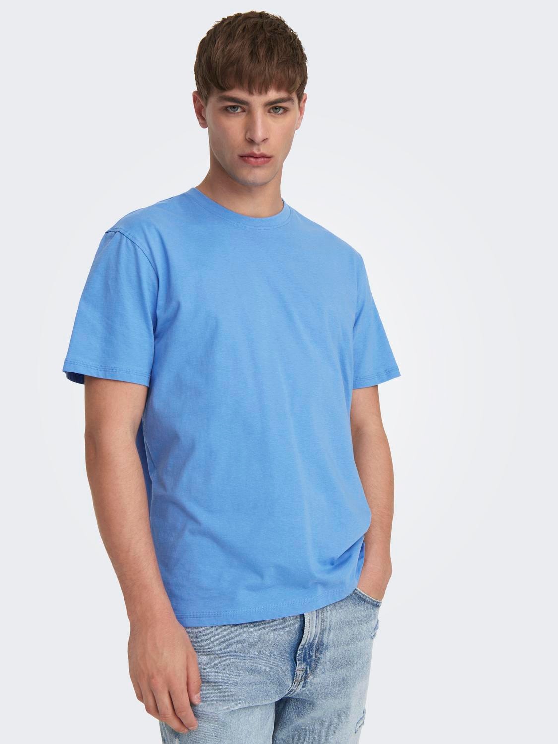 O-neck t-shirt | Light Blue | ONLY & SONS®
