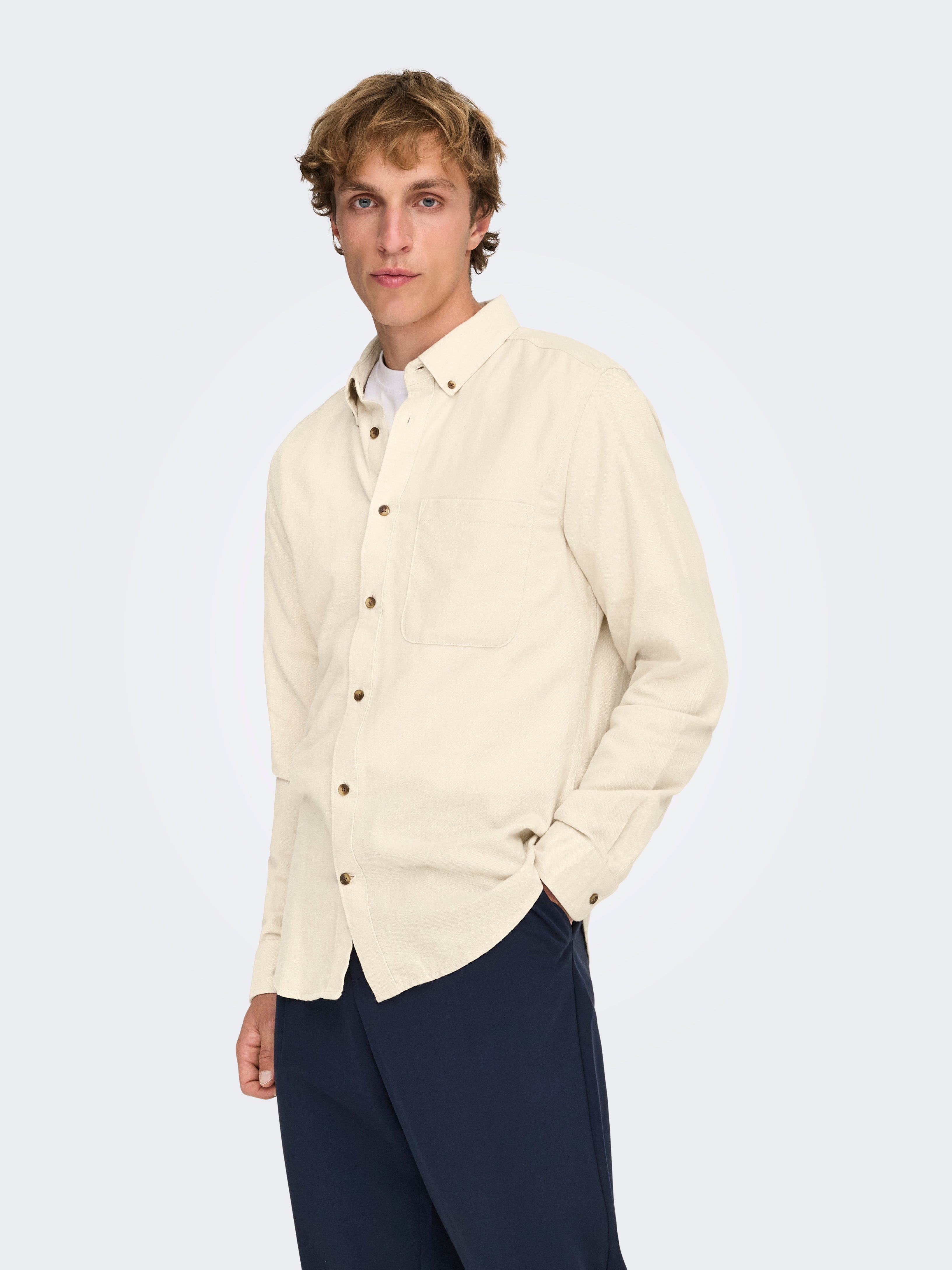 Thumbnail - Onsgudmund Hemd