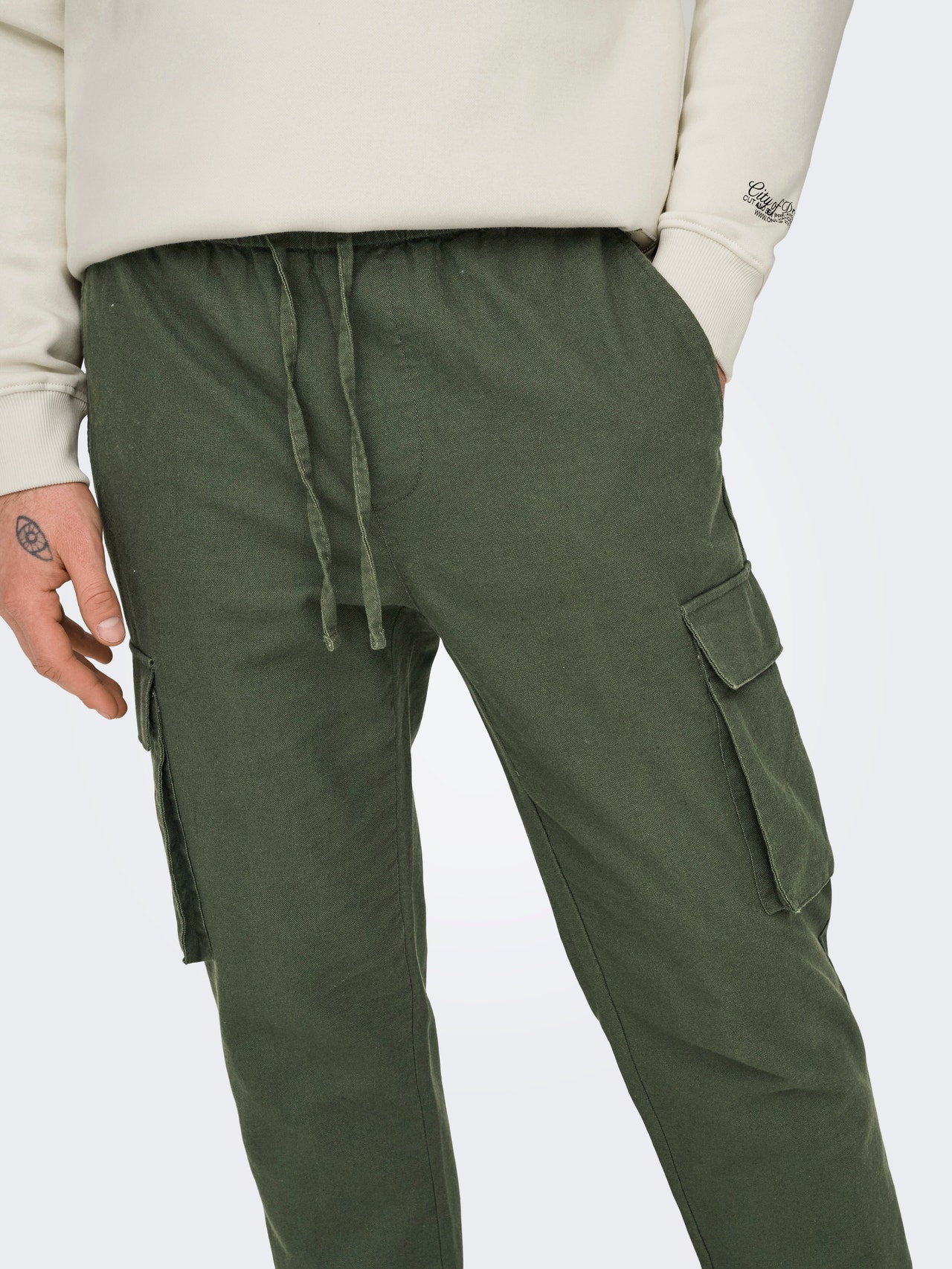 ONLY & SONS ONSLINUS Tapered Fit Cargo trousers -Olive Night - 22028268