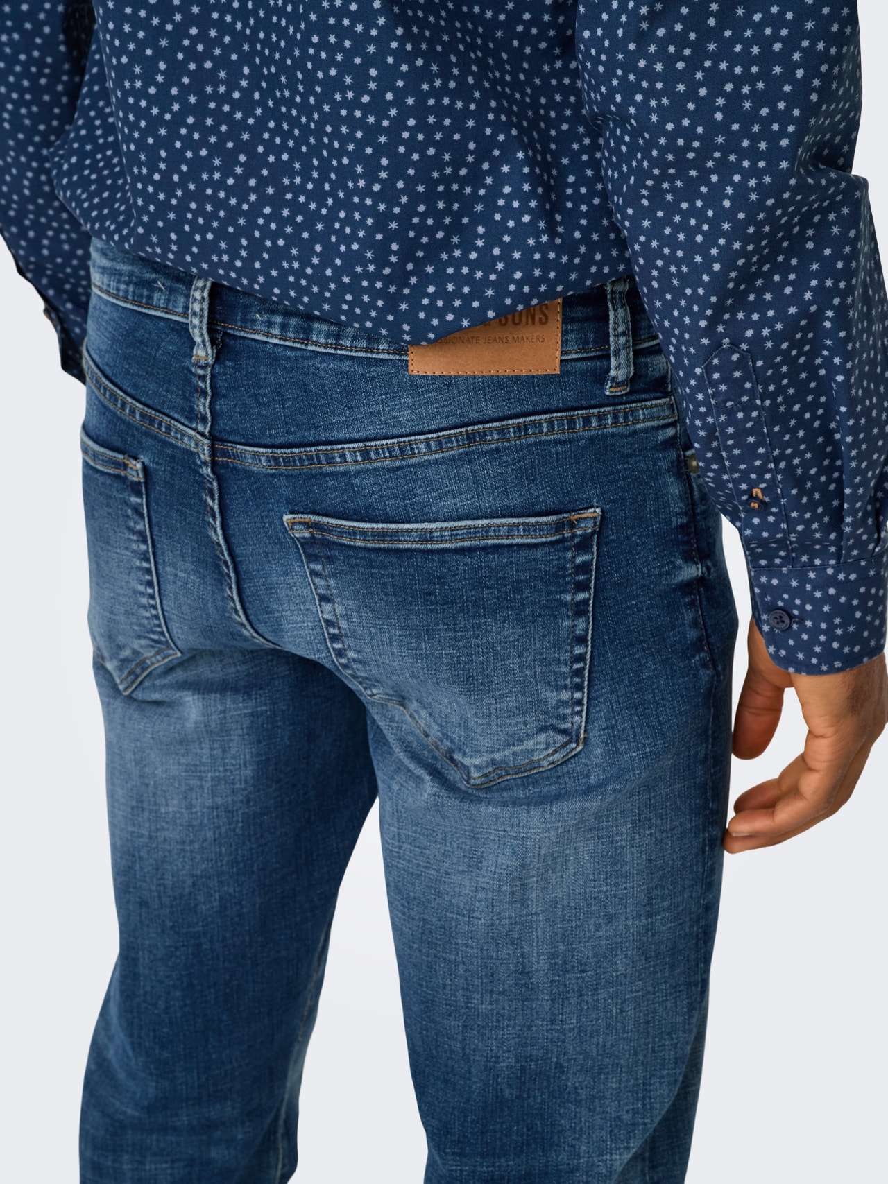 ONLY & SONS ONSWEFT Vidutinio aukščio juosmuo Klasikinis kirpimas Džinsai -Dark Medium Blue Denim - 22032139