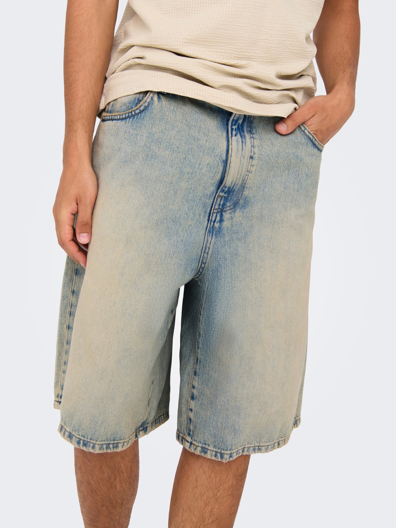 ONLY & SONS ONSCARL Middels høyt snitt Balloon Fit Shorts -Light Blue Bleached Denim - 22032960