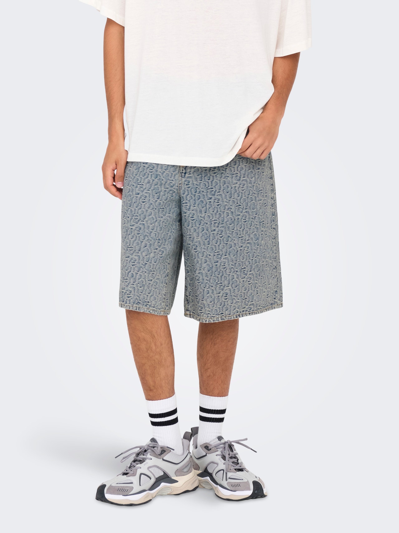 ONLY & SONS ONSCARL Mittlere Taille Ballon Schnitt 5-Pocket-Shorts -Light Blue Denim - 22034106