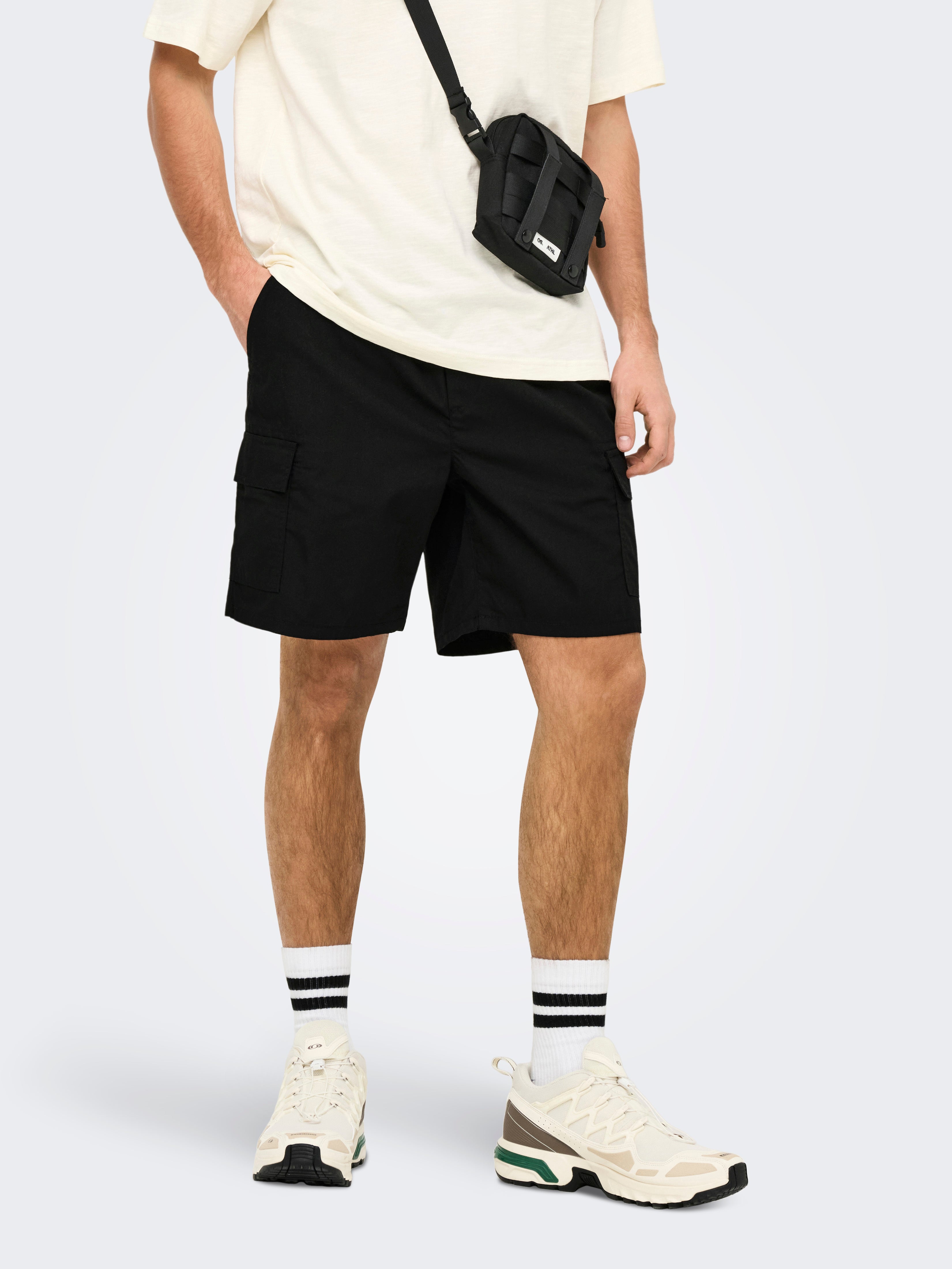 Thumbnail - Onskal Slim Fit Shorts